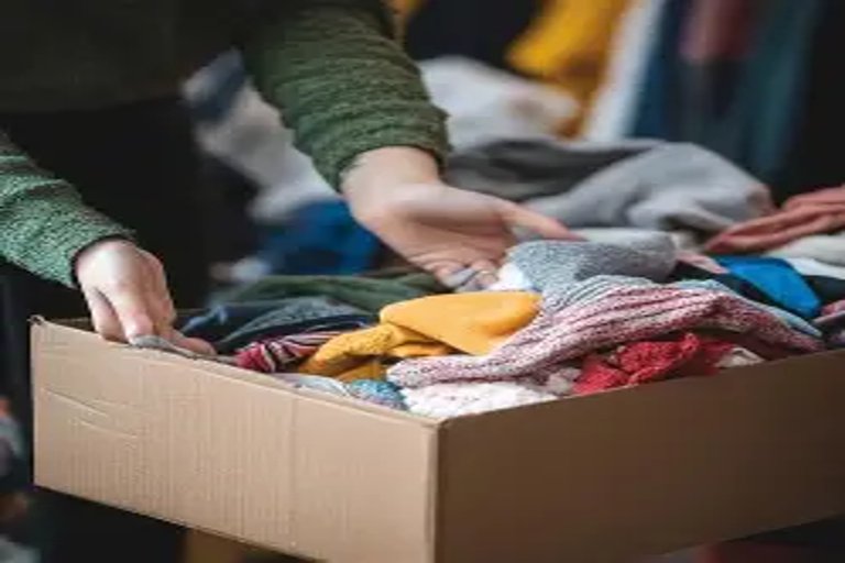 Campaña de donación de ropa bate récords locales