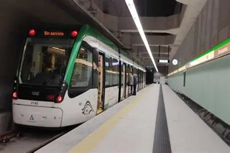 Metro de Málaga amplía servicio nocturno los fines de semana